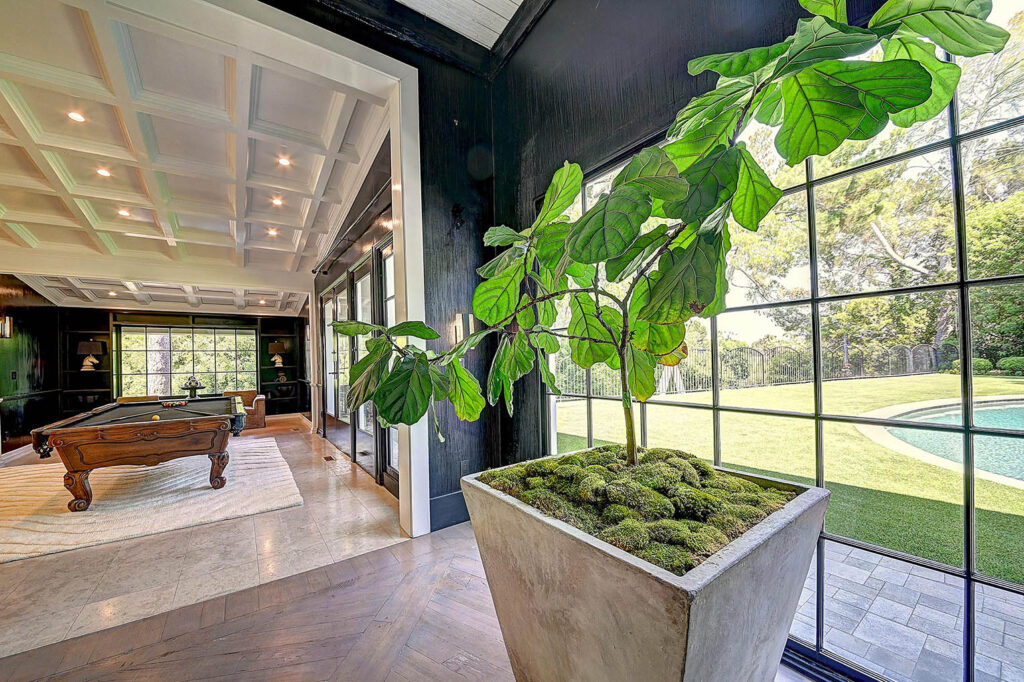 Beverly Hills Modern Real Estate