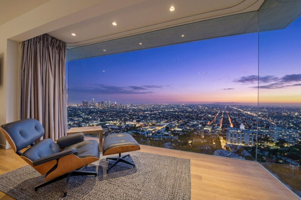 Hollywood Real Estate
